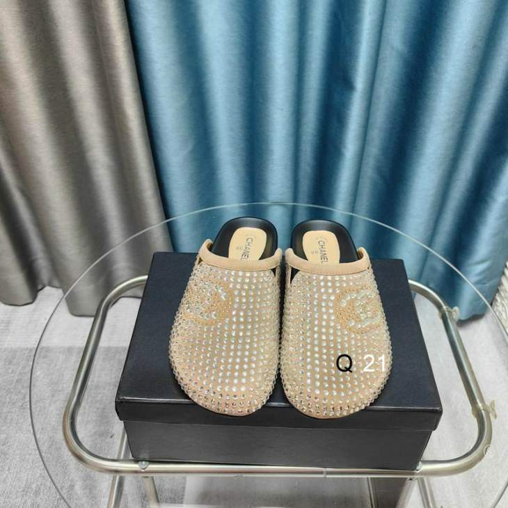 Picture of Chanel Slippers _SKUChanelsz35-40YS03363077